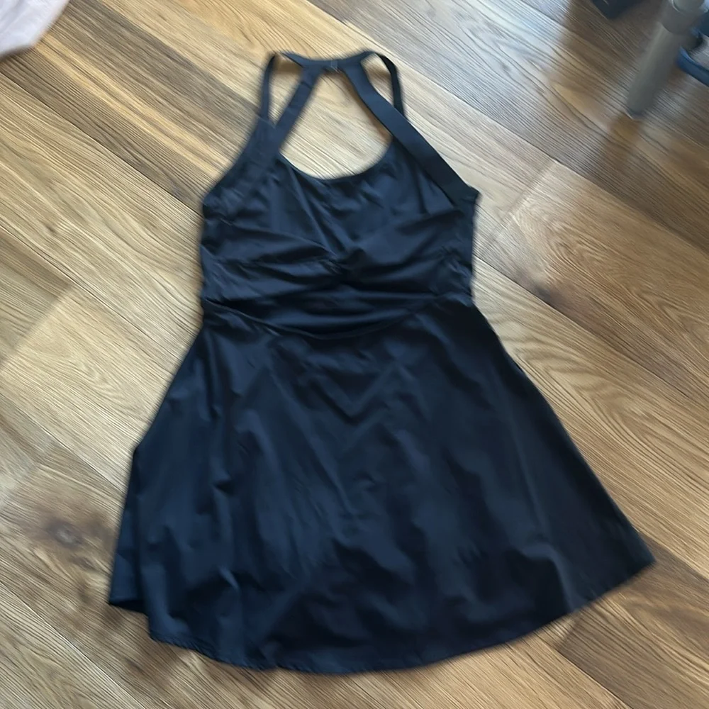 NWOT Halara XL Blackless twisted Active dress XL built in shorts w pockets - Picture 3 of 13